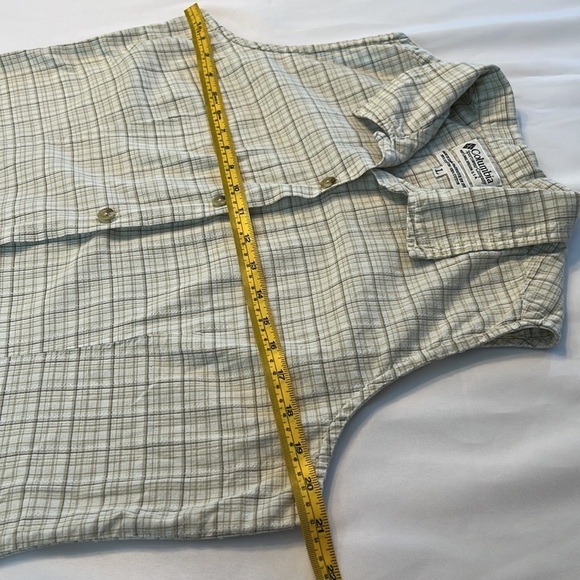 Columbia women’s shirt plaid - Picture 5 of 6